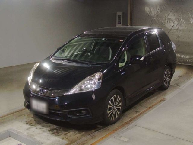 30036 HONDA FIT SHUTTLE GP2 2014 г. (TAA Kinki)